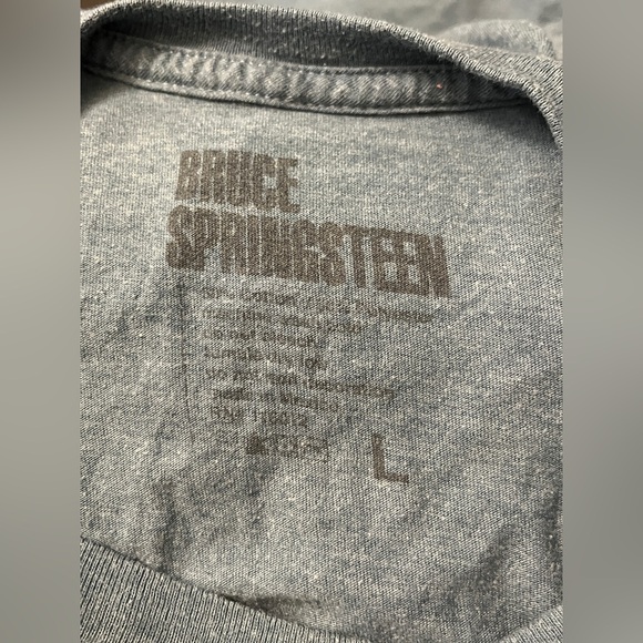 Bruce Springsteen T-Shirt Greetings From Asbury Park Album Cover size large - Picture 3 of 3